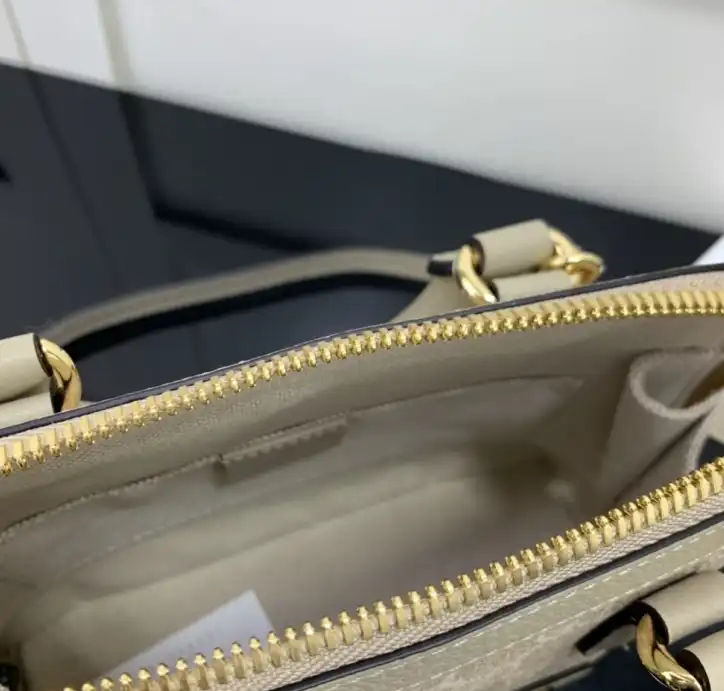 Gvc*1 top handle bags 4034h-0128