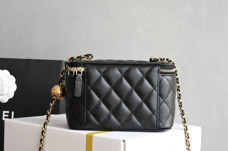 Ch**el cosmetic bags 4035f-0011