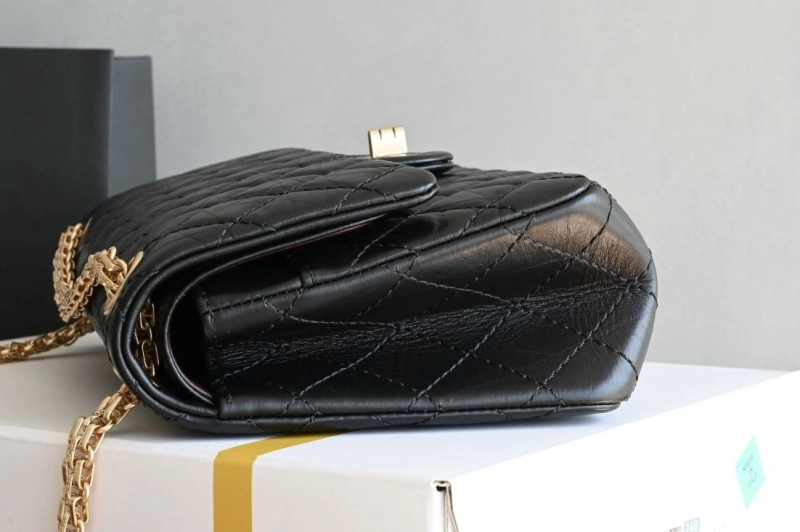 Ch**el cf series bags 4035f-0017