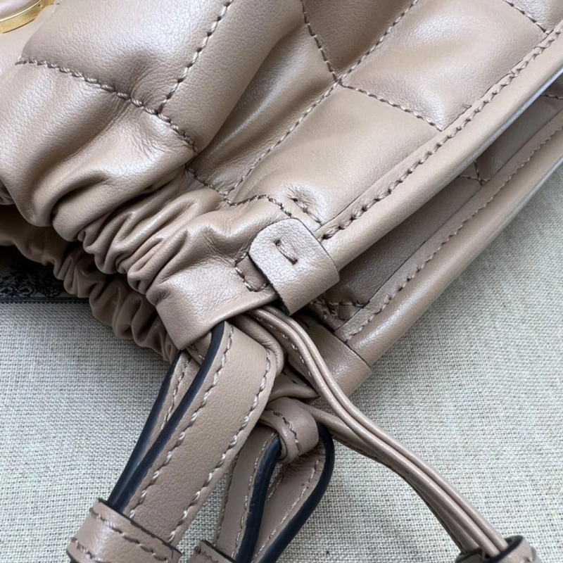 Gvc*1 top handle bags 4036-0001