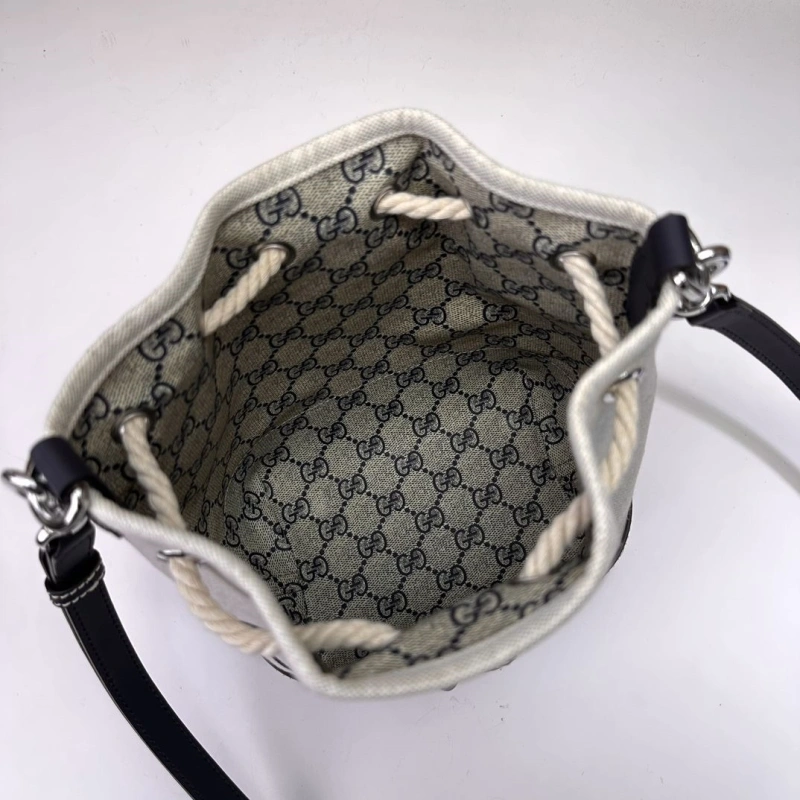 Gvc*1 bucket bags 4036-0043