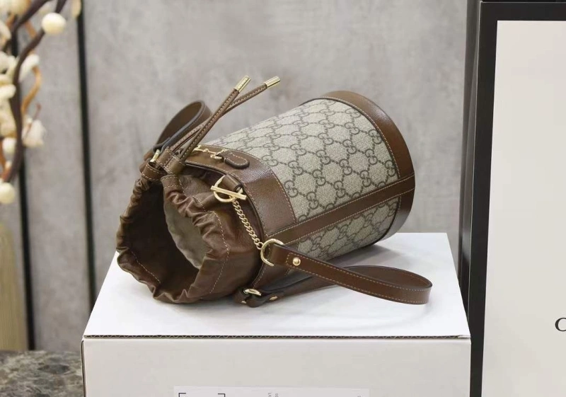 Gvc*1 bucket bags 4036-0294