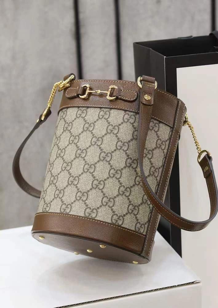 Gvc*1 bucket bags 4036-0294