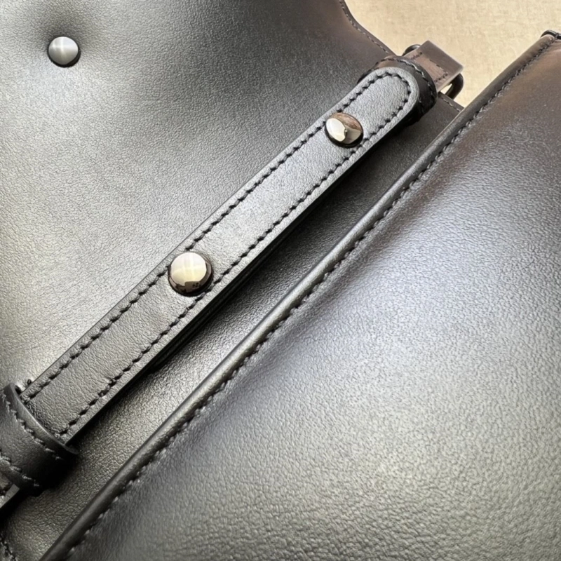 Gvc*1 top handle bags 4036-0472