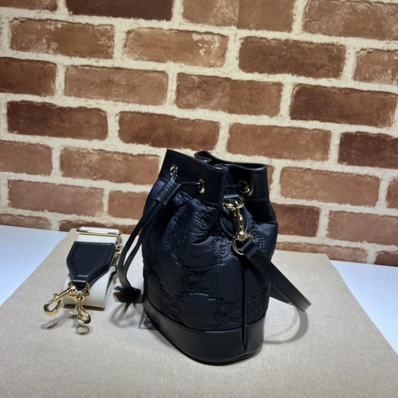 Gvc*1 bucket bags 4036-0476