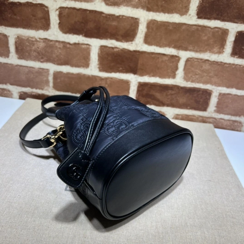 Gvc*1 bucket bags 4036-0476