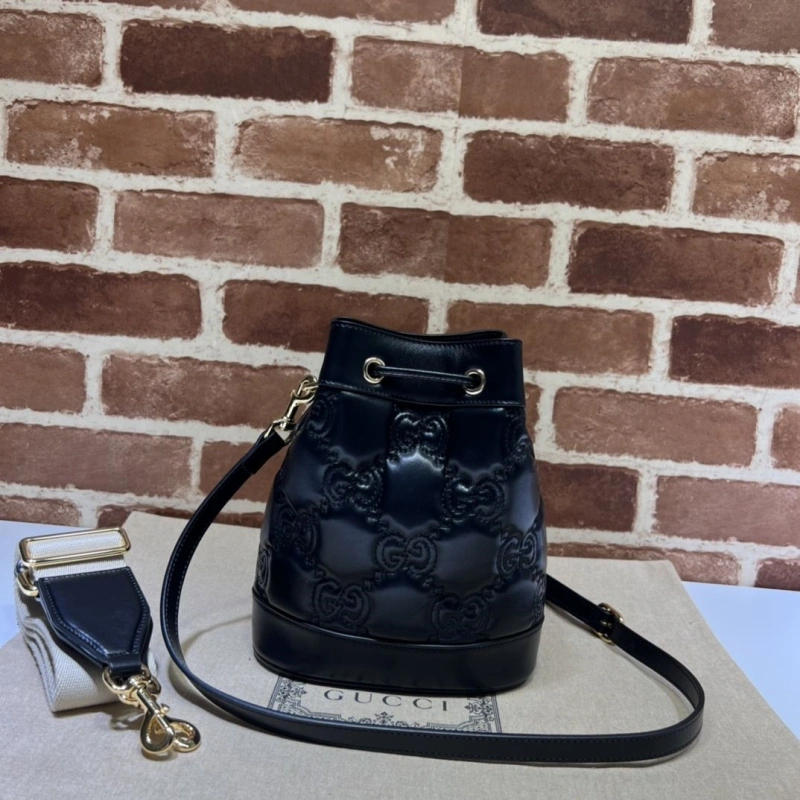 Gvc*1 bucket bags 4036-0480