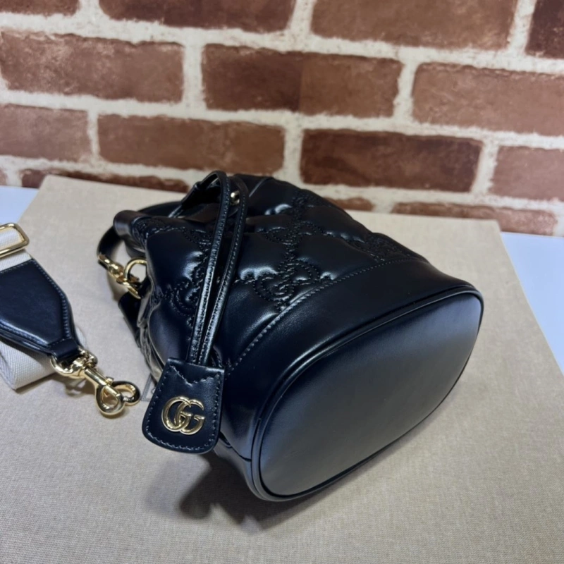 Gvc*1 bucket bags 4036-0480