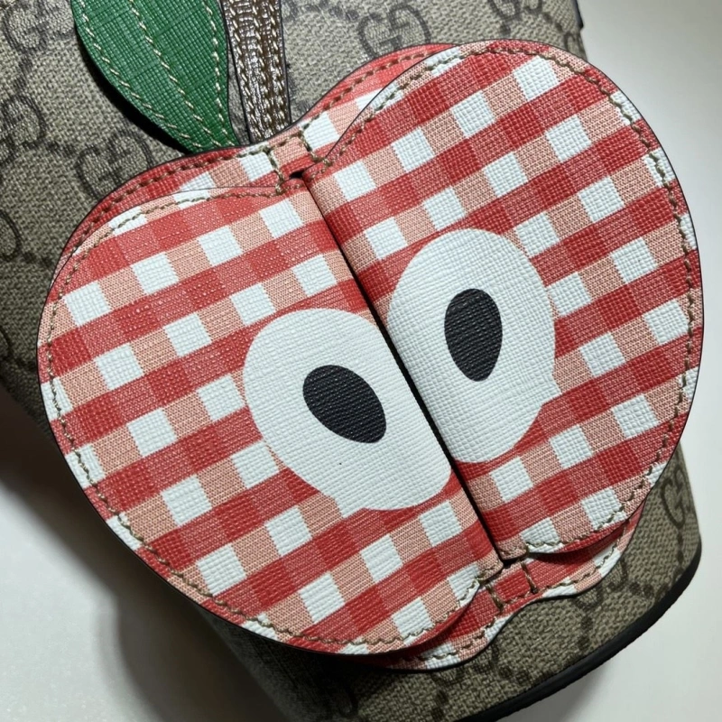Gvc*1 bucket bags 4036-0615