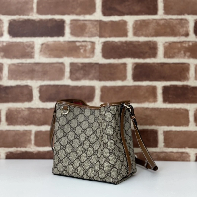 Gvc*1 bucket bags 4036-0753