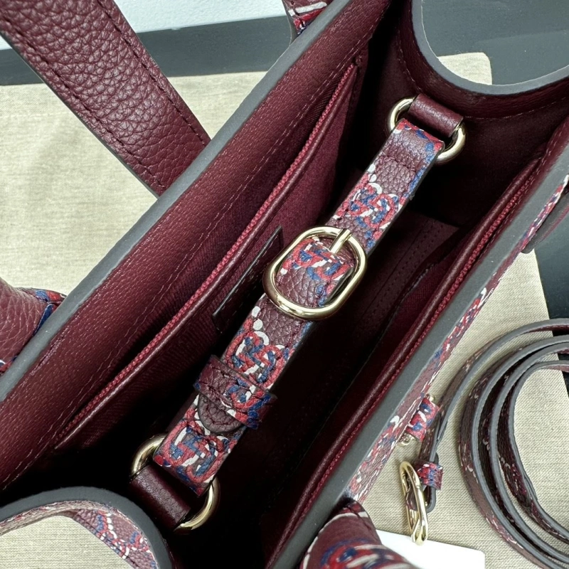 Gvc*1 top handle bags 4036-0788