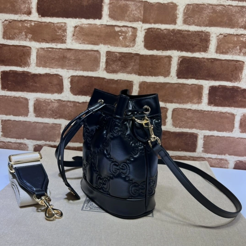 Gvc*1 bucket bags 4036b-0006