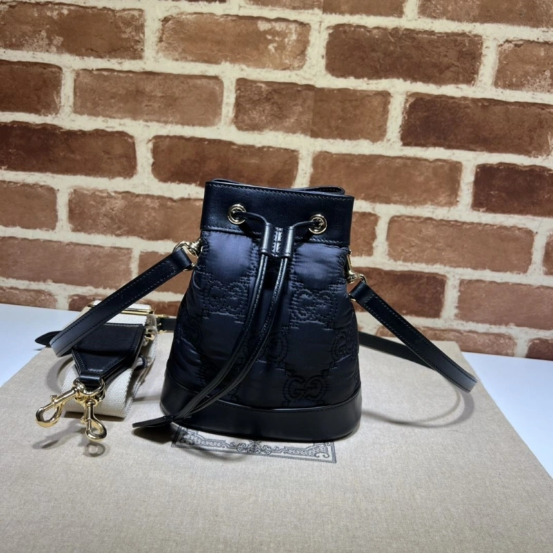 Gvc*1 bucket bags 4036b-0010