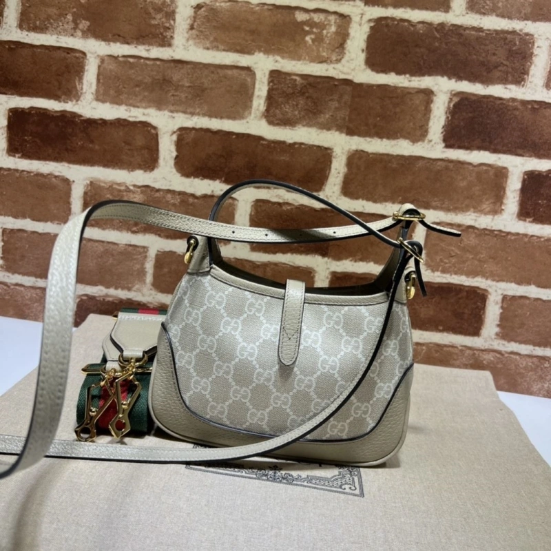 Gvc*1 top handle bags 4036b-0523