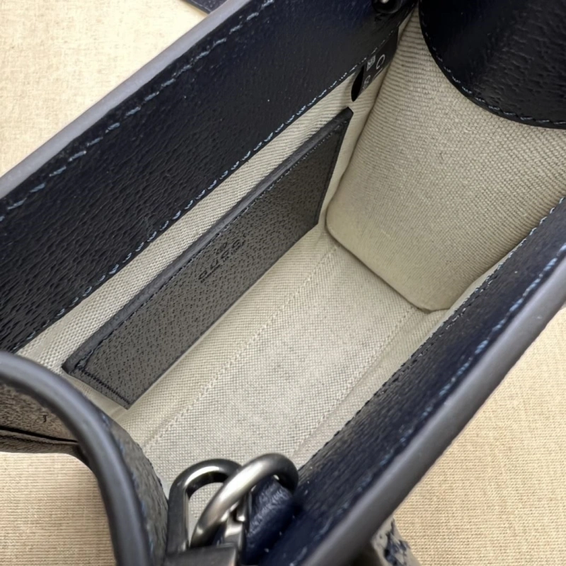 Gvc*1 top handle bags 4036b-0711