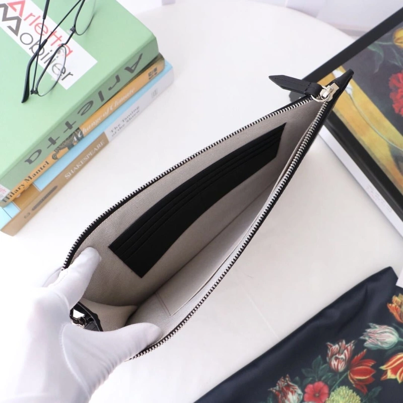 Gvc*1 clutch bags 4036b-0793