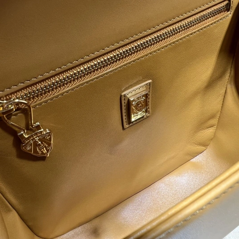 Gvc*1 satchel bags 4036b-0803
