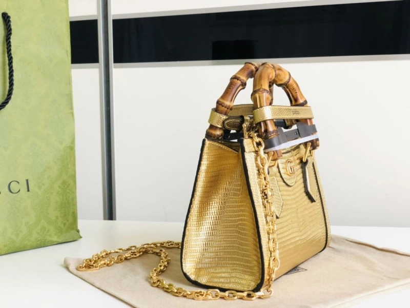 Gvc*1 top handle bags 4036b-0840