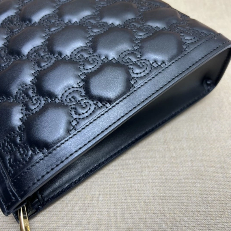 Gvc*1 clutch bags 4036b-1030