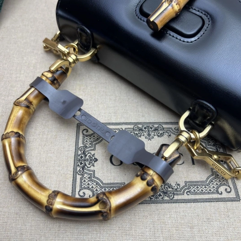 Gvc*1 top handle bags 4036c-0057