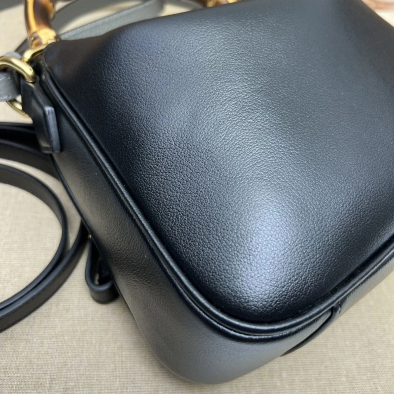 Gvc*1 top handle bags 4036c-0266