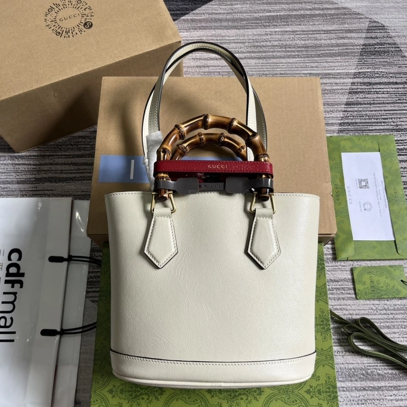 Gvc*1 bucket bags 4036c-0270
