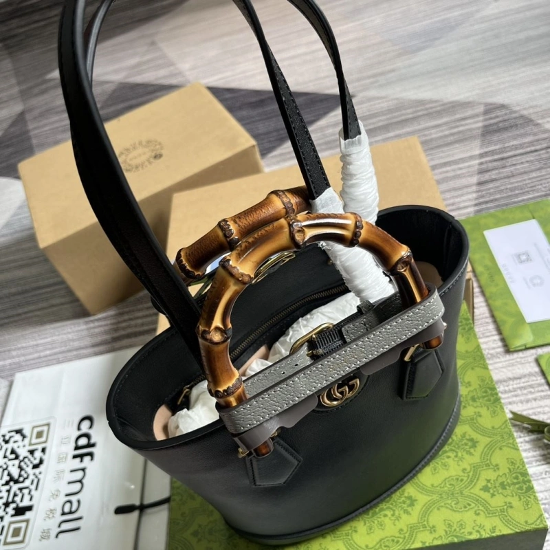Gvc*1 bucket bags 4036c-0271