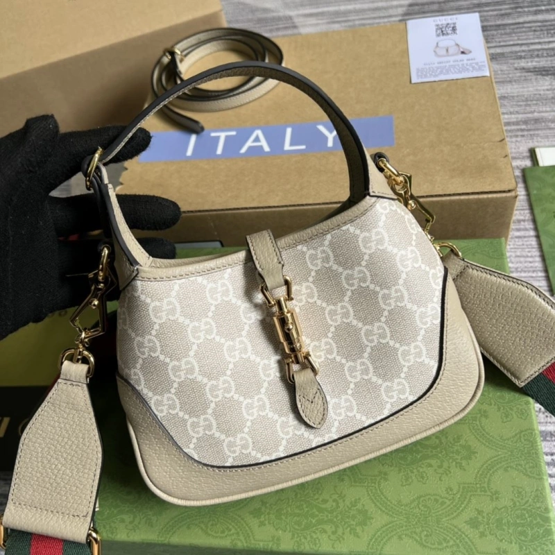 Gvc*1 top handle bags 4036c-0366