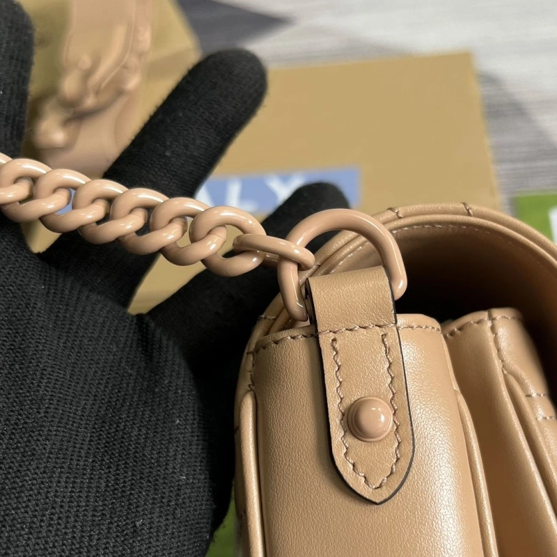 Gvc*1 top handle bags 4036c-0689