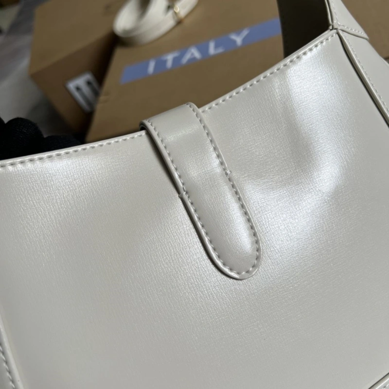 Gvc*1 top handle bags 4036c-0714