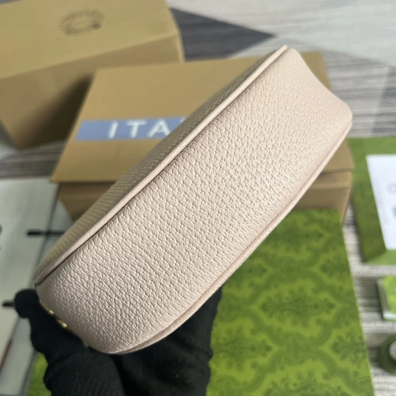 Gvc*1 top handle bags 4036c-0810