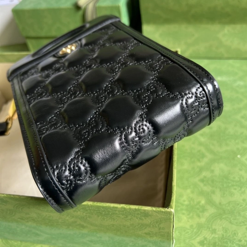 Gvc*1 top handle bags 4036c-0952