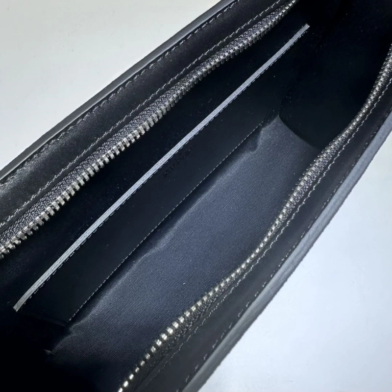 Gvc*1 clutch bags 4036c-1282