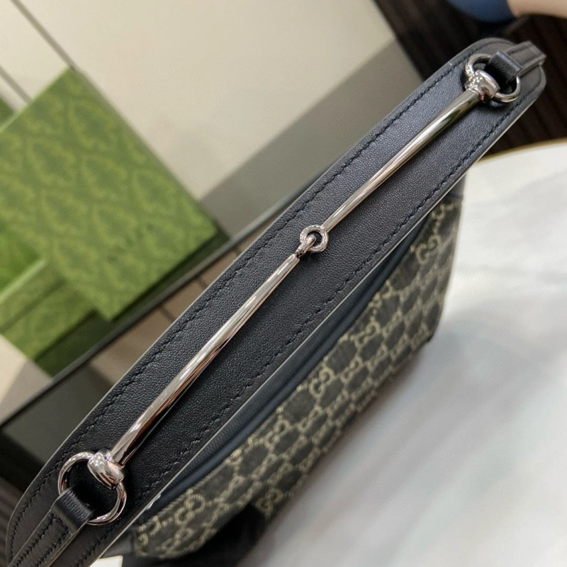 Gvc*1 top handle bags 4036c-1799