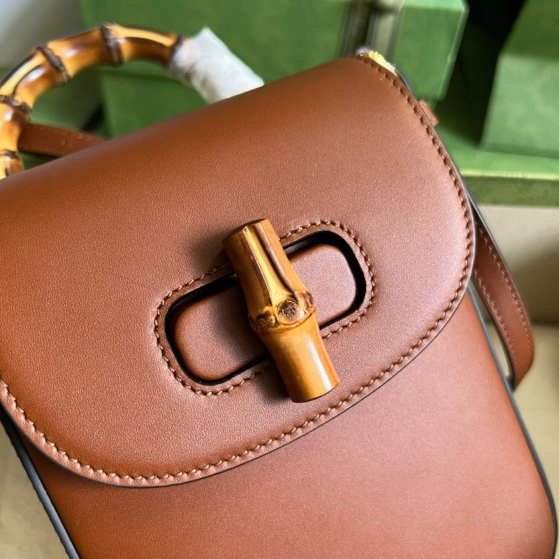 Gvc*1 top handle bags 4036c-1815