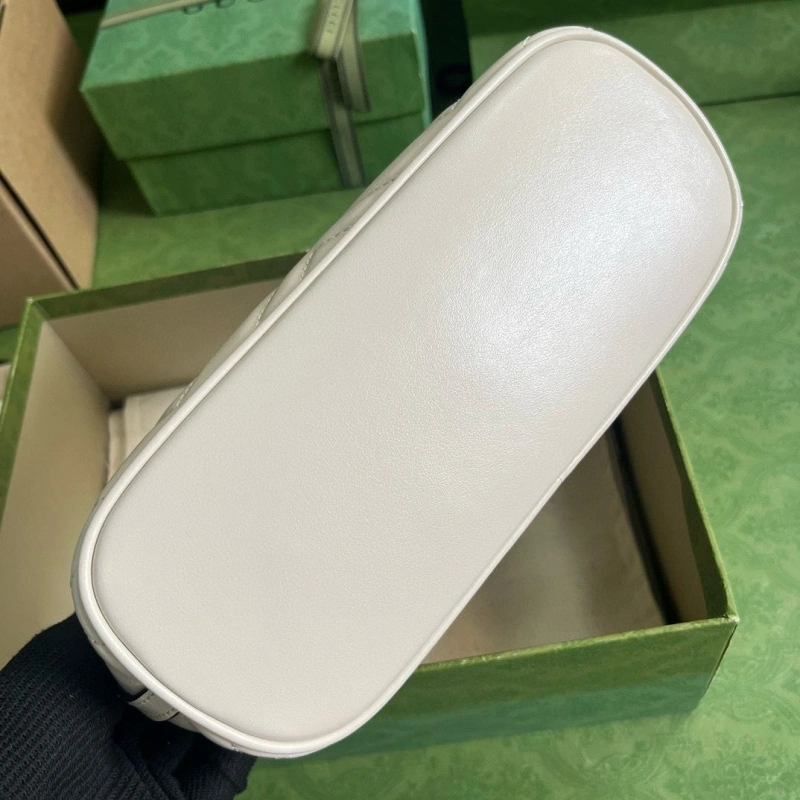 Gvc*1 top handle bags 4036c-1827
