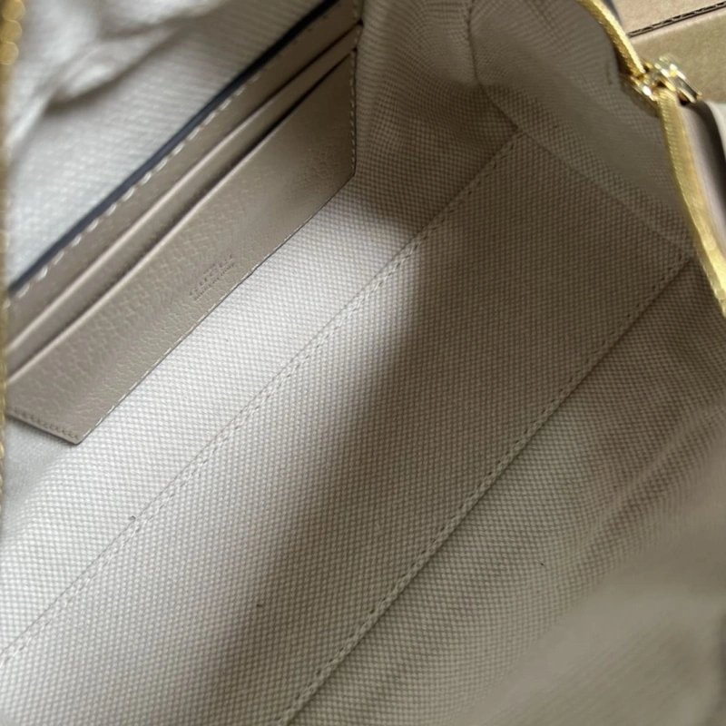 Gvc*1 top handle bags 4036c-1891