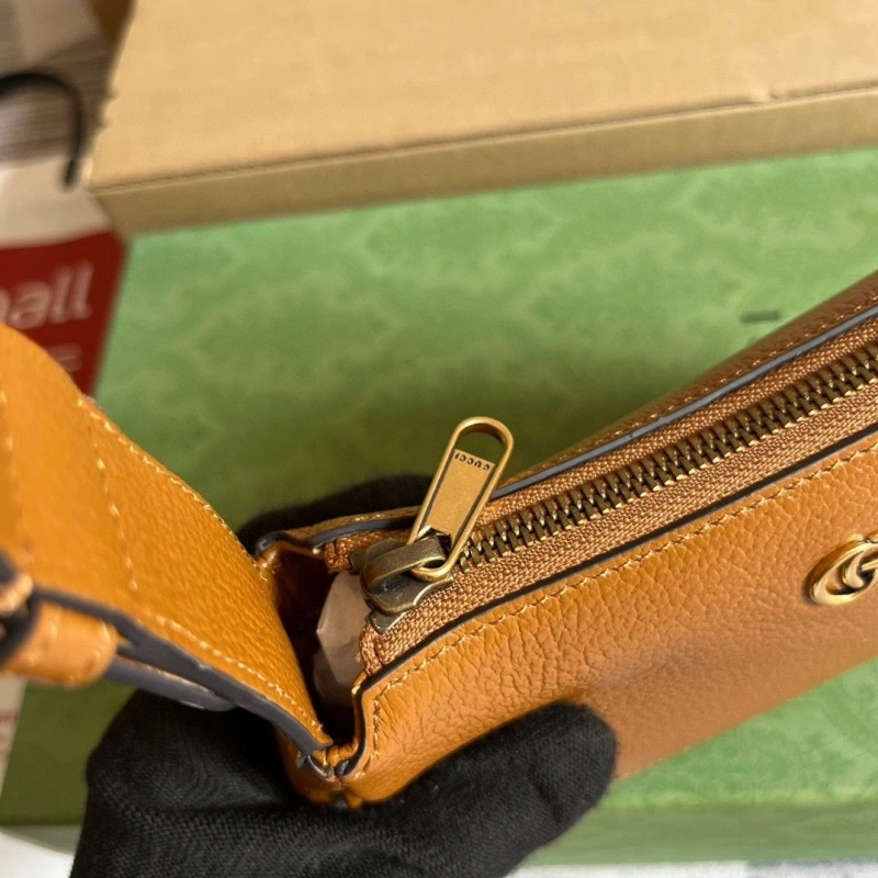Gvc*1 top handle bags 4036c-2329