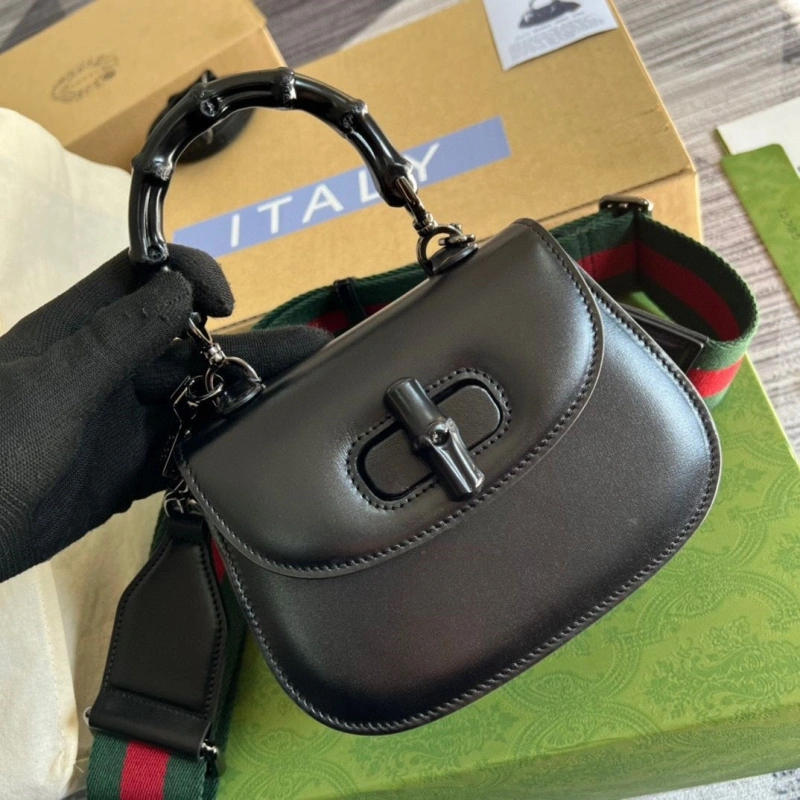 Gvc*1 top handle bags 4036c-2342