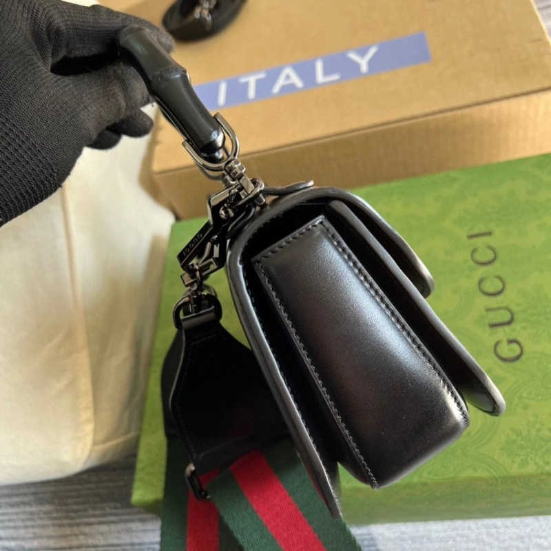 Gvc*1 top handle bags 4036c-2342