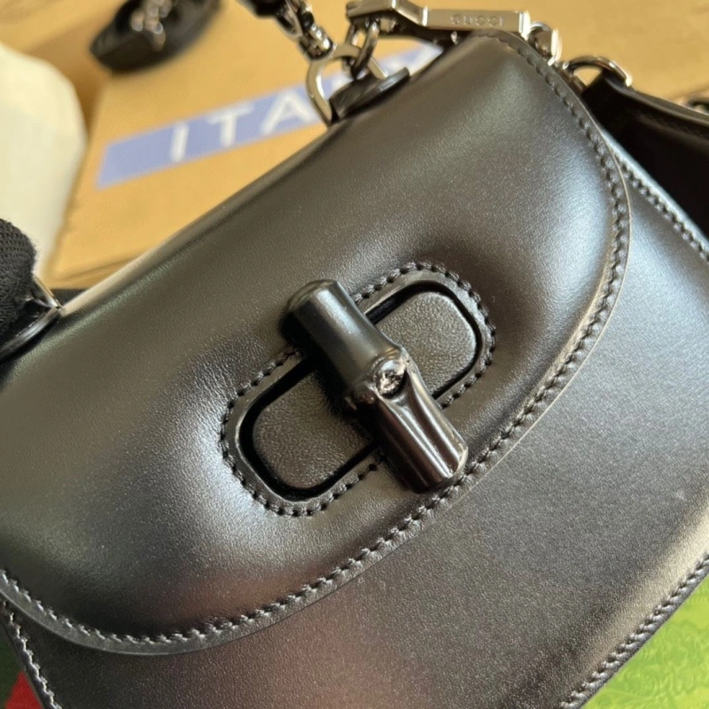Gvc*1 top handle bags 4036c-2342