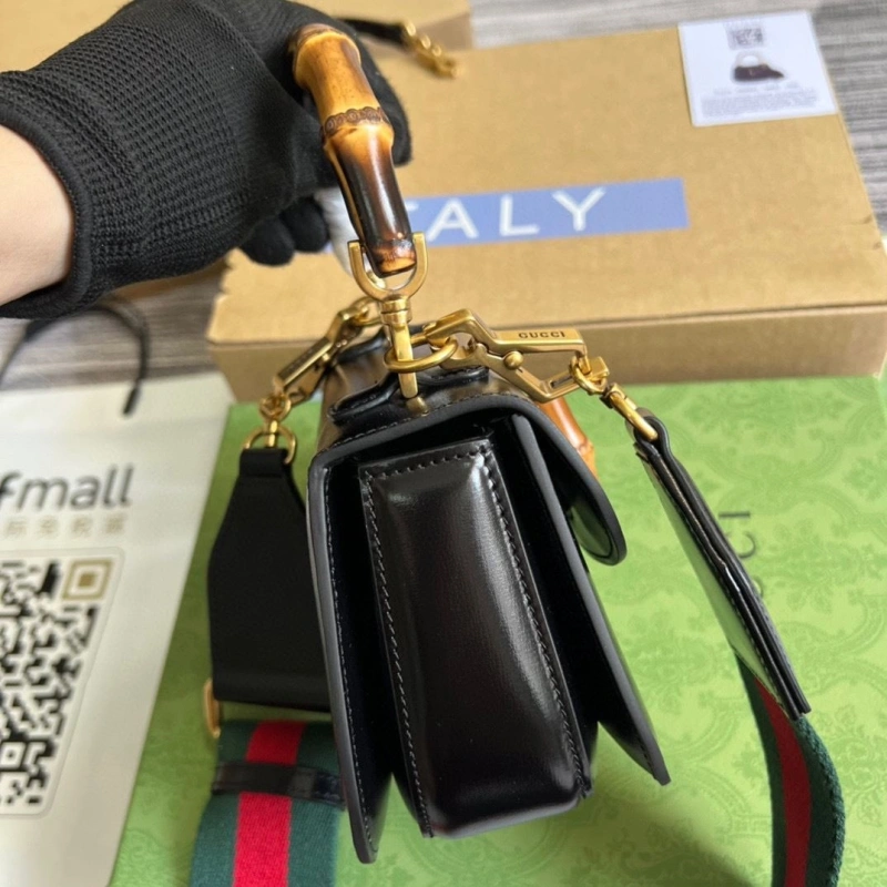 Gvc*1 top handle bags 4036c-2343