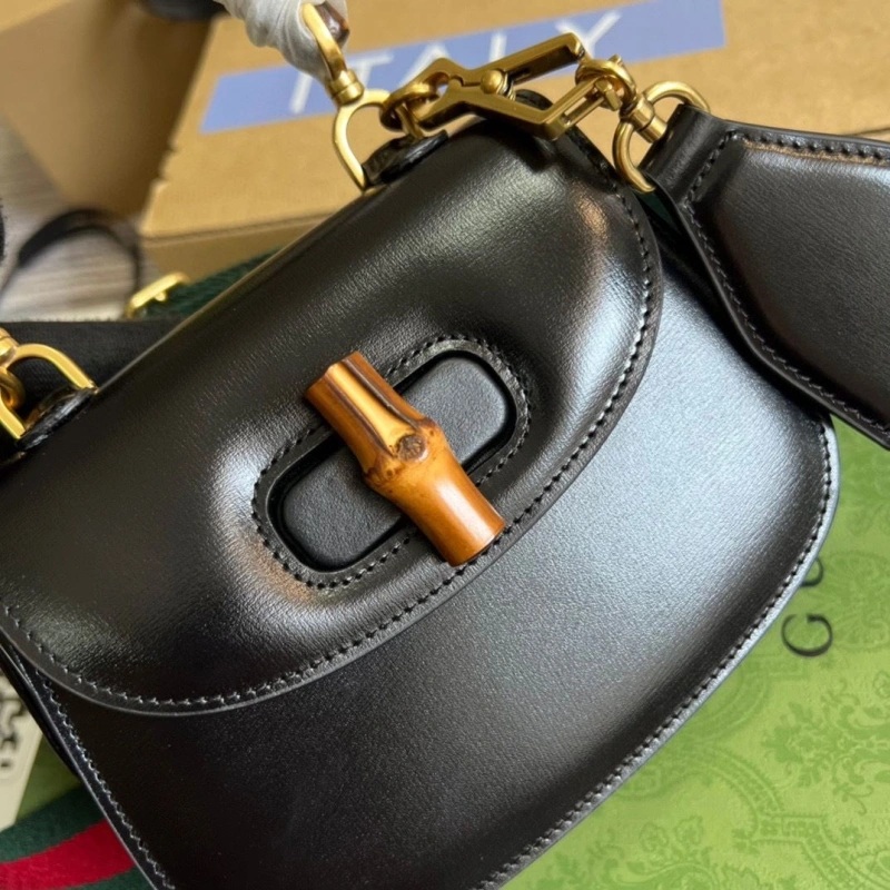 Gvc*1 top handle bags 4036c-2343