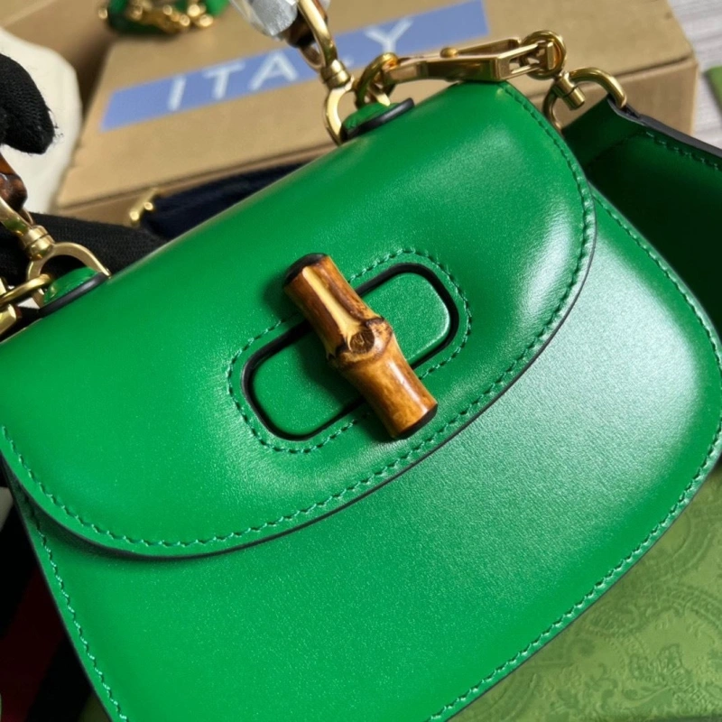 Gvc*1 top handle bags 4036c-2348