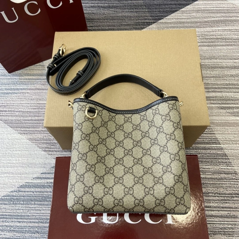 Gvc*1 top handle bags 4036c-2457