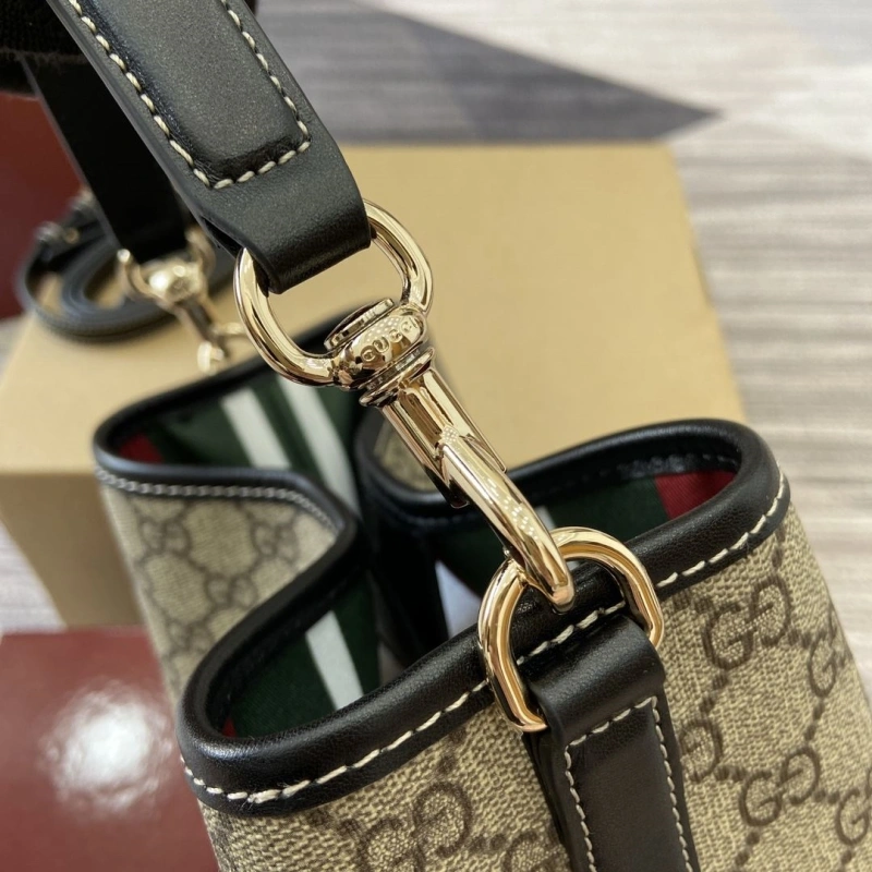 Gvc*1 top handle bags 4036c-2457