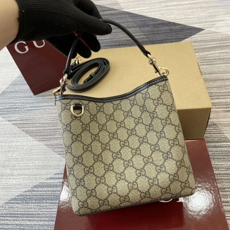 Gvc*1 top handle bags 4036c-2457