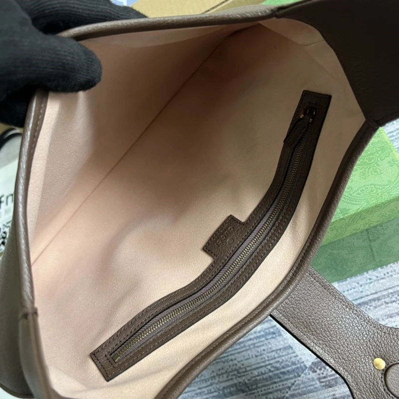 Gvc*1 top handle bags 4036c-2595