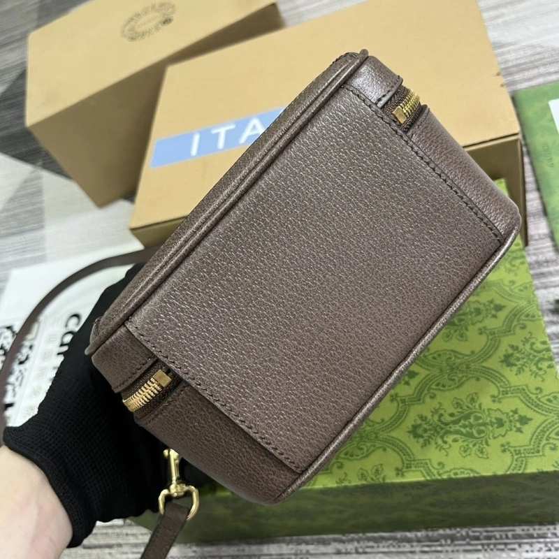 Gvc*1 top handle bags 4036c-2597