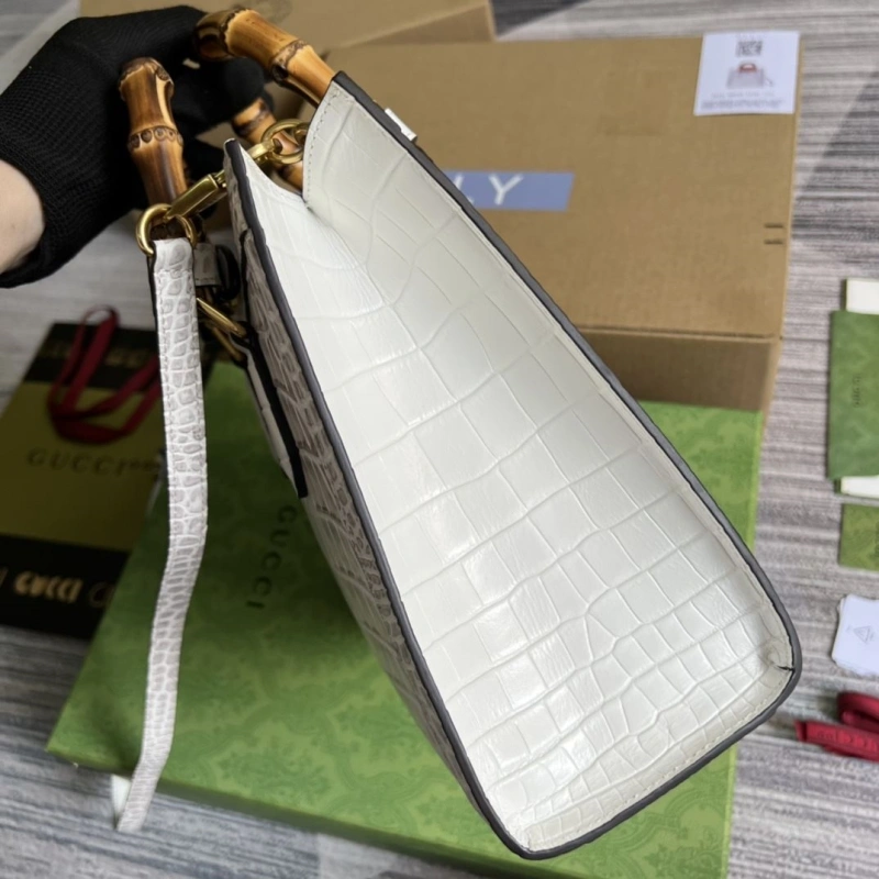Gvc*1 top handle bags 4036c-2689